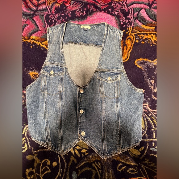AE Denim Button-Up Vest - Picture 2 of 3